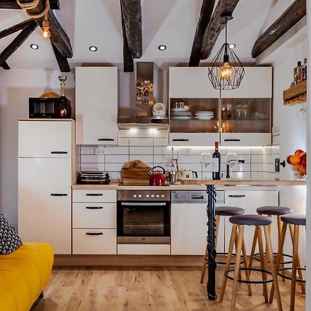 Apartment Ami Split Eksteriør bilde